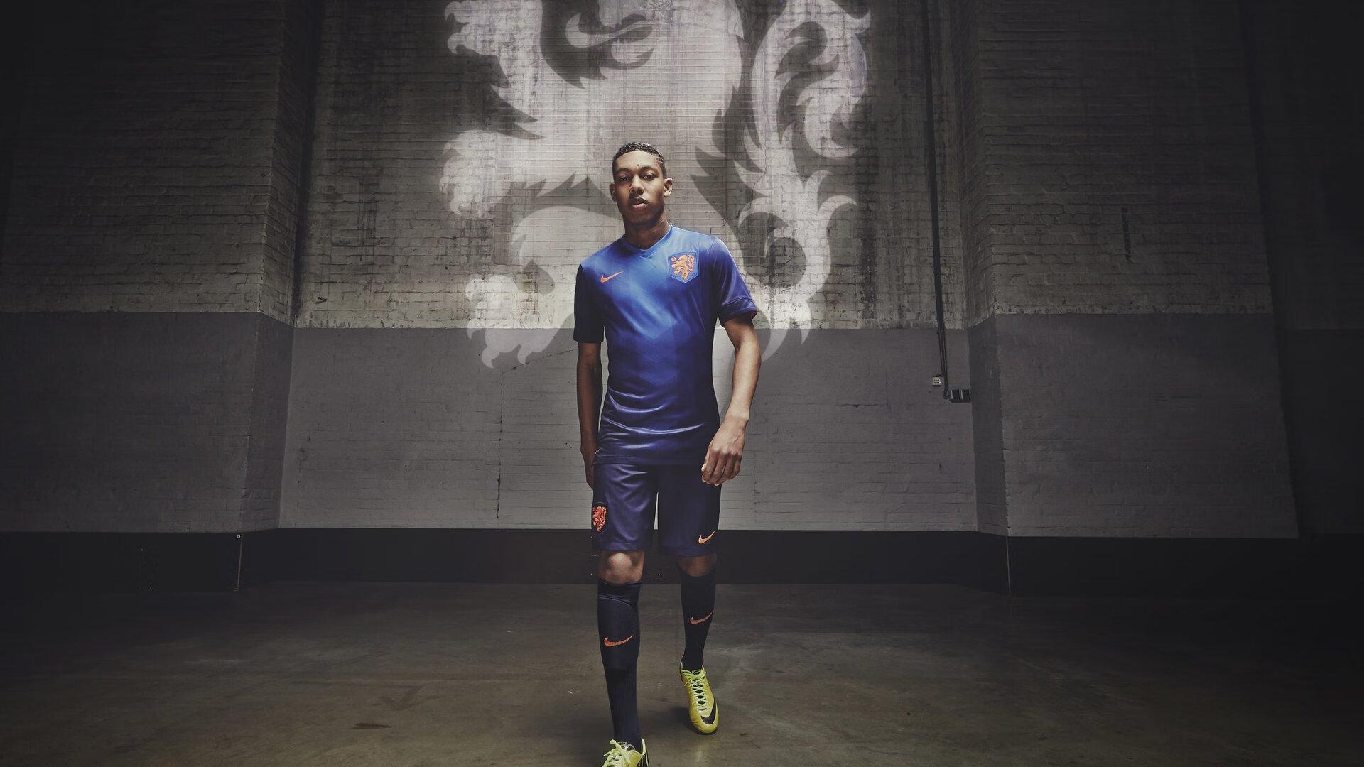 巴克利痛批湖人缺乏紧迫感,球队季后赛前景蒙上阴影